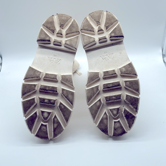 Zara ladies White chunky sole, worn 2 or 3 times, in excellent condition. - Picture 4 of 5